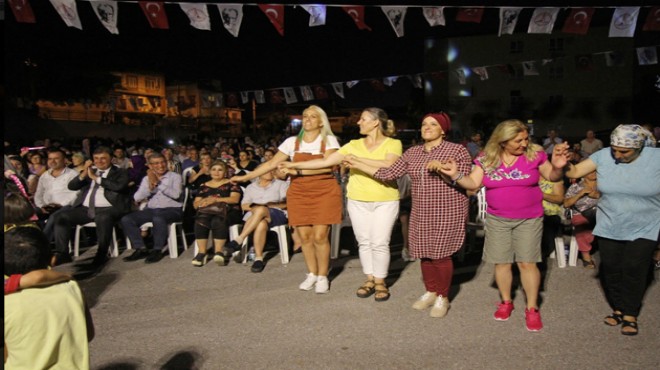 Karşıyaka Cumhuriyet Mahallesi'nde şenlik coşkusu