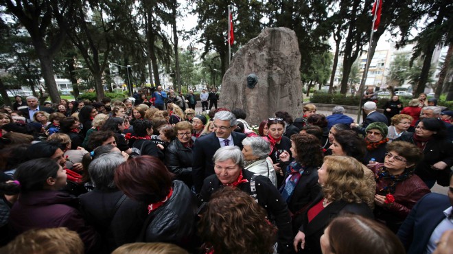 Karşıyaka Zübeyde Ana'yı unutmadı