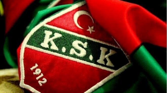 Karşıyaka altyapıdan iki yıldızı vitrine çıkardı