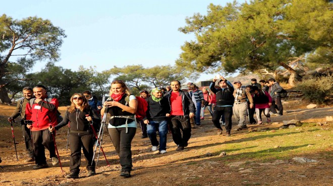 Karşıyaka da doğa yürüyüşü zamanı