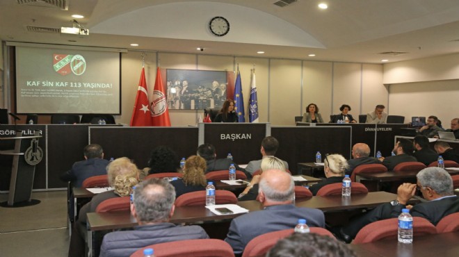 Karşıyaka'da pazar polemiği: Ünsal'dan 'Tek rant maaşların ödenmesi' çıkışı