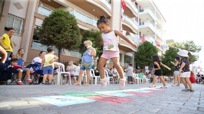 Karşıyaka'ya 'sokak senin' onuru!