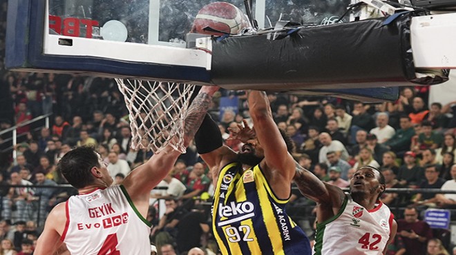 Karşıyaka evinde Fenerbahçe ye yenildi