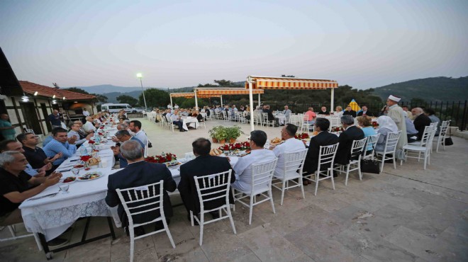 Karşıyaka iftar sofrasında buluştu