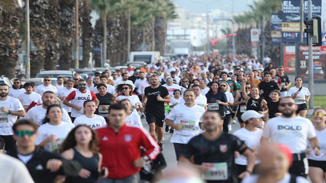 Karşıyaka 7 den 77 ye Ata’dan Ana’ya koştu!