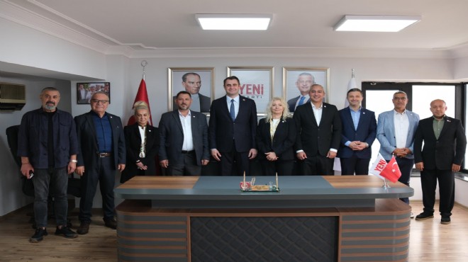 Karşıyaka'da 5 isim YENİ Parti'ye geçti: Mecliste dengeler değişti!