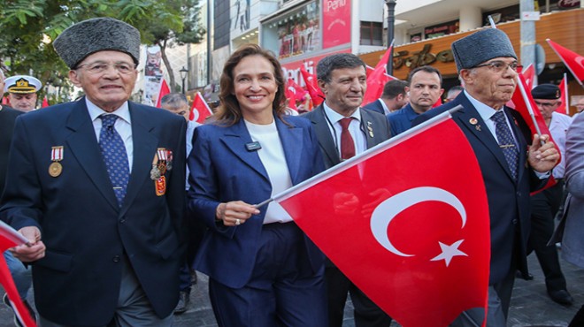 Karşıyaka’da gazilere saygı yürüyüşü