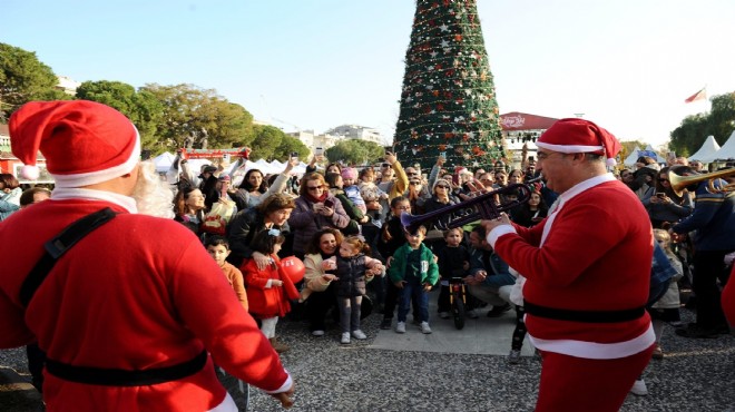 Karşıyaka’da yeni yıl coşkusu başladı