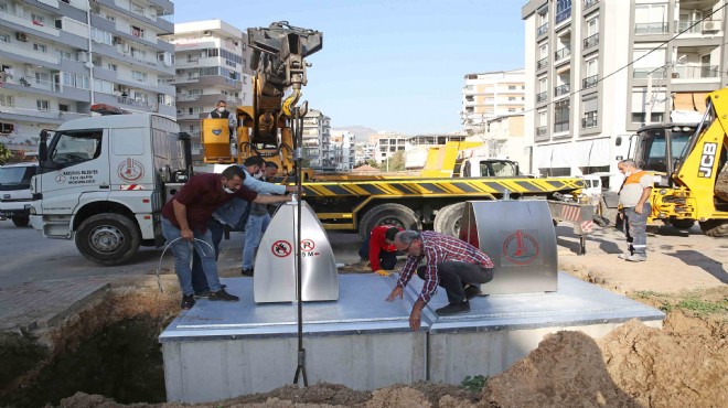 Karşıyaka'da yeraltı konteyner dönemi