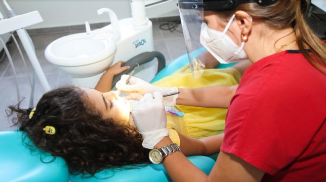 Karşıyakalı çocuklara diş sağlığı hizmeti