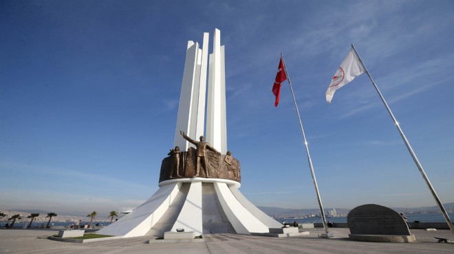 Karşıyaka'nın Anıtı'na ‘Dünya' ödülü!