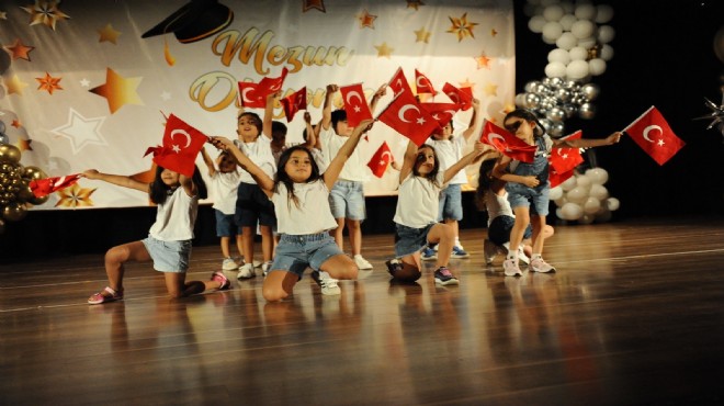Karşıyaka’da mezuniyet coşkusu