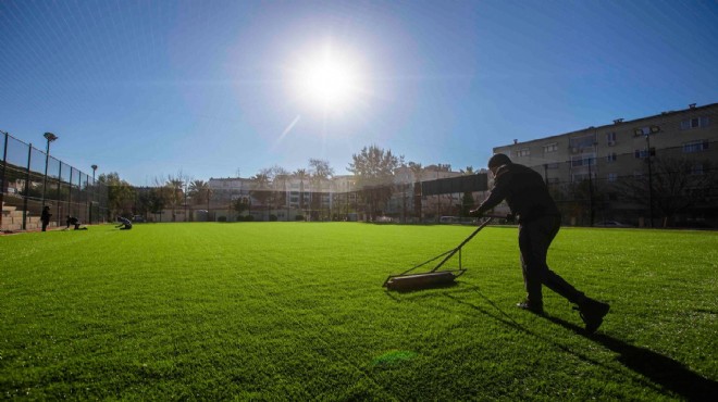 Karşıyaka’nın spor tesisleri yenileniyor