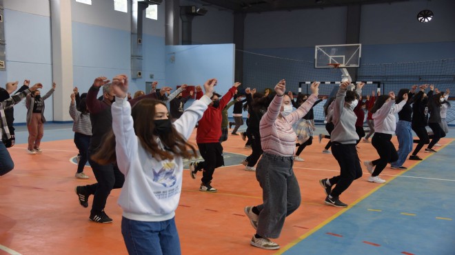 Kemalpaşa'da 23 Nisan mesaisi tam gaz!