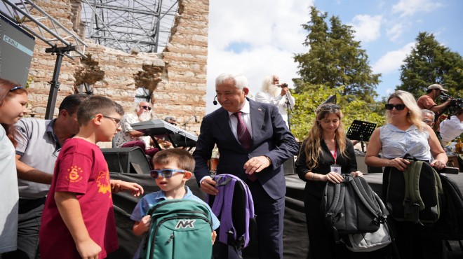Kemalpaşa da miniklere eğitim desteği