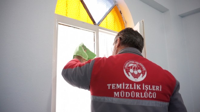 Kemalpaşa’da ibadethaneler temizlendi