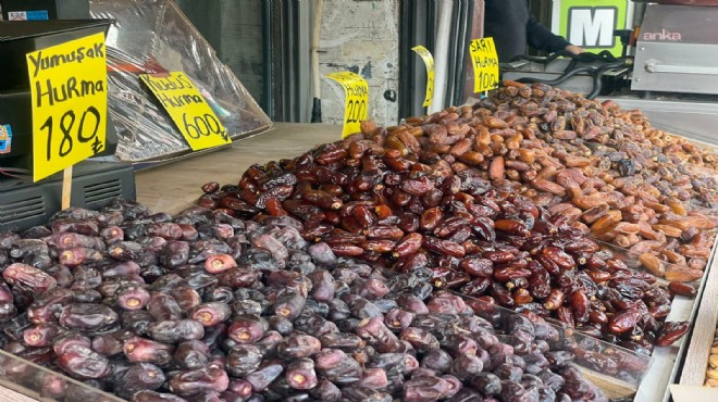 Kemeraltı nda ramazan hesabı: Taneyle hurma!
