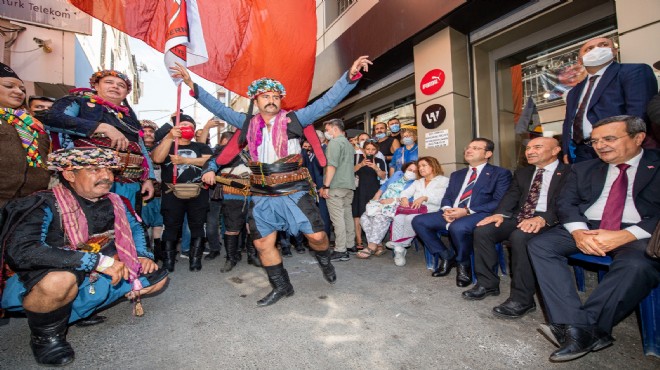 Kemeraltı'nda geleneksel 9 Eylül: Efeler sahnede!