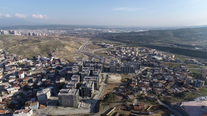 Kentsel dönüşümde iki önemli adım: Örnekköy'de temel, Uzundere'de kura!