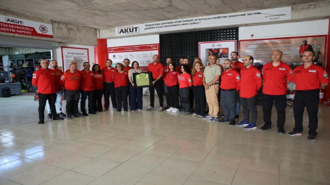 Kınay dan AKUT ziyaretinde mesaj: Mahalle afet gönüllüleri yaygınlaşacak
