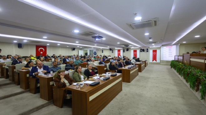 Kınay krizin gölgesinde muhtarları ağırladı: Bizim için tüm mahalleler birinci sırada!