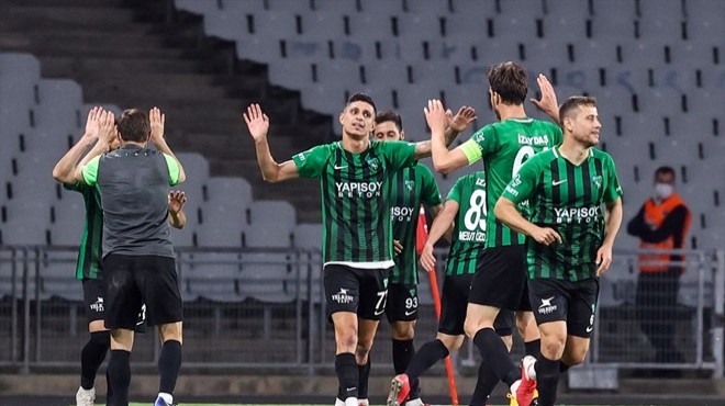 Kocaelispor TFF 1. Lig'e yükseldi