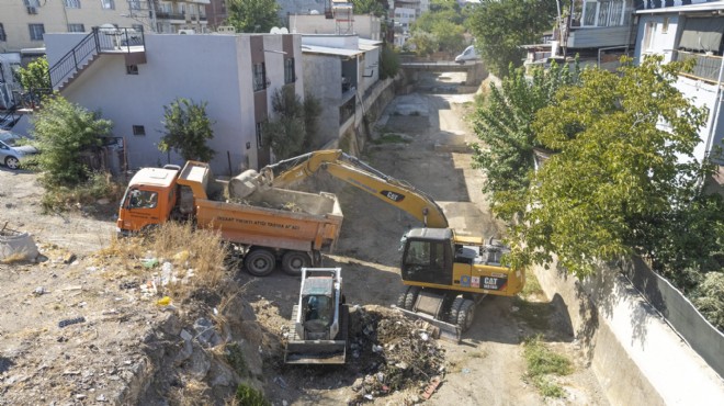 Koltuk da çıktı buzdolabı da... İzmirlilere çağrı!