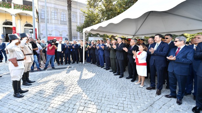 Konak Meydanı nda duygu dolu anlar!