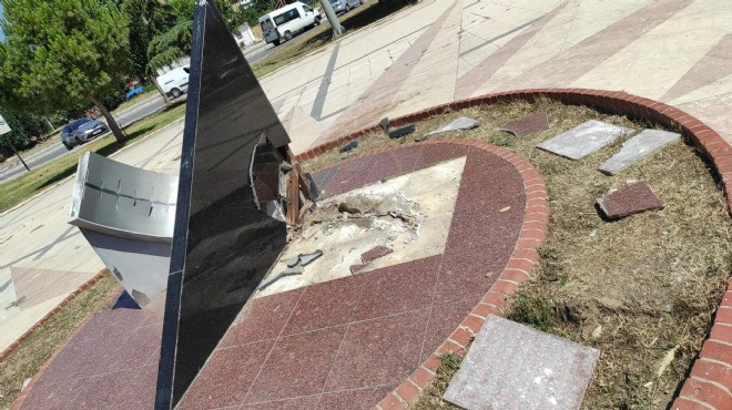 Konak'ın parkları vandalizm kurbanı!
