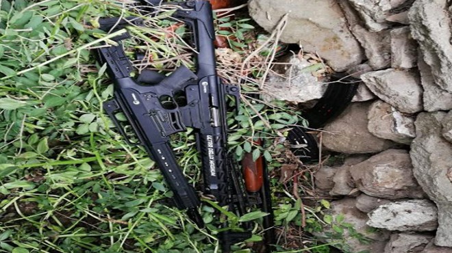 Konak'ta evin bahçesinde 4 av tüfeği bulundu