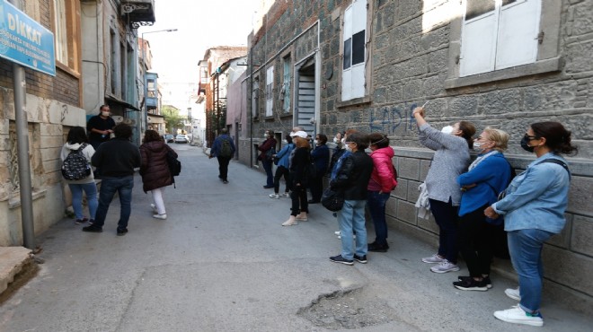 Konak'ta kent gezileri yola çıkıyor