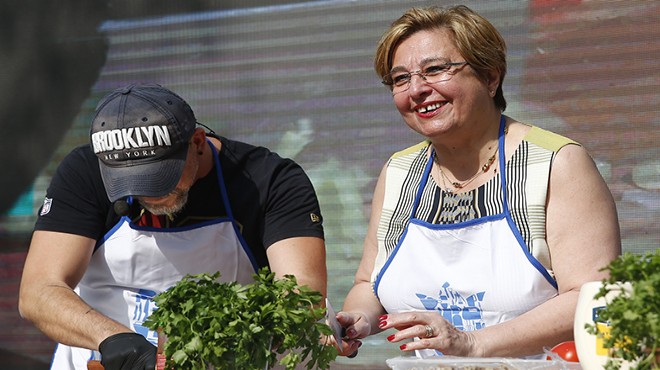 Konak'taki lezzet şöleninde 'Şef Pekdaş' şov!