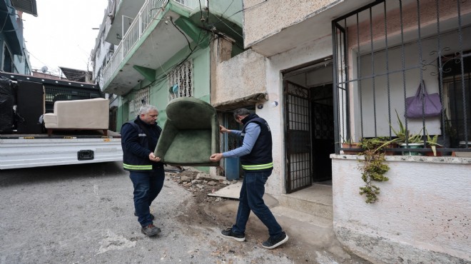 Konak’ta ikinci el eşyalar umut oluyor