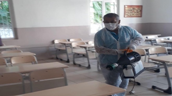 Konak'taki okullara dip bucak dezenfekte