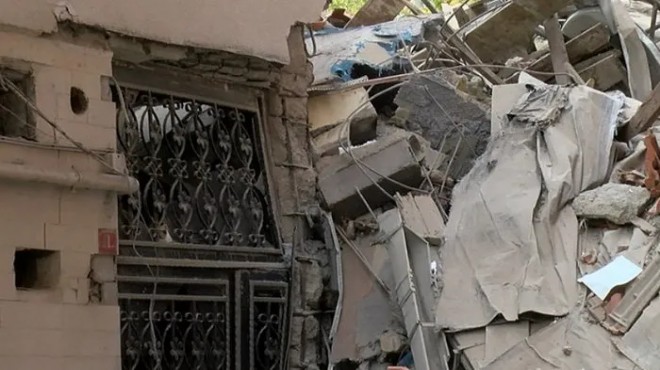 Korku dolu anlar: Yıkım esnasında çöktü!