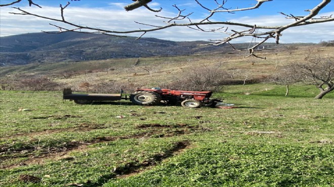 Korkunç son: Devrilen traktörün altında kaldı!