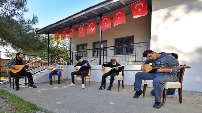 Köy çocukları müzikle hayallerine kavuştu