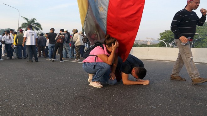 Maduro'dan darbe girişimi sonrası ilk açıklama