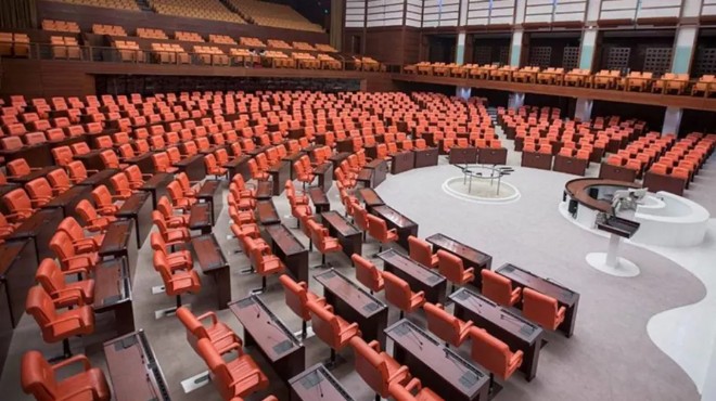 Meclis te yoğun mesai. 55 bin mahkuma tahliye yolu