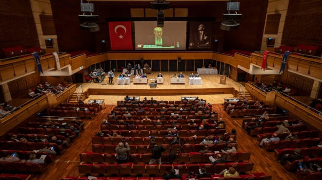 Mecliste 5 saatlik maraton: Soyer'den faaliyet raporu, ‘borç' açıklaması ve eleştirilere tek tek yanıt!