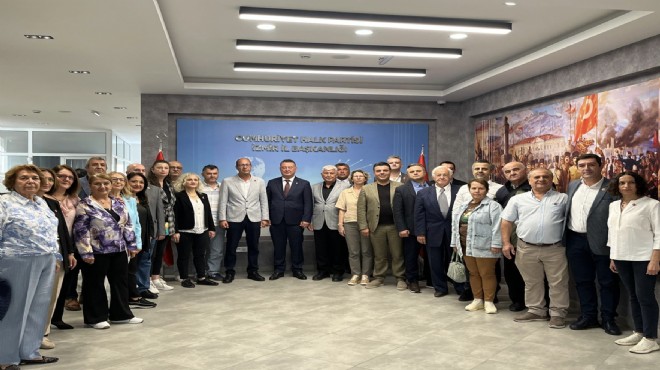 Bin 500 kişinin üyelik formları teslim edildi: Memleket ten CHP ye dev katılım!