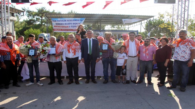 Menderes te üzüm festivali coşkusu