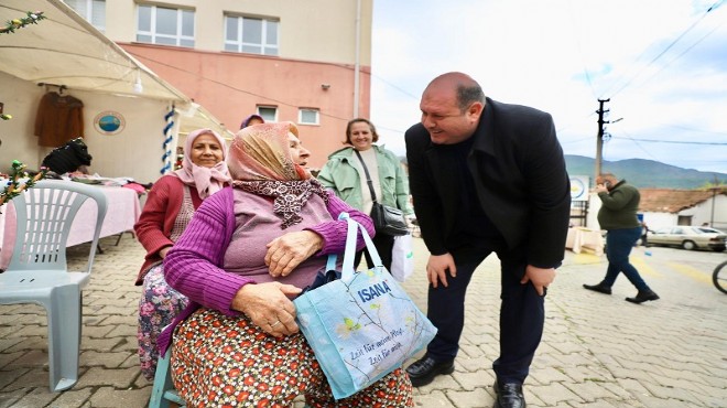 Menderes’te coşkulu yılbaşı pazarı