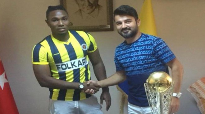 Menemenspor'da iki imza birden!