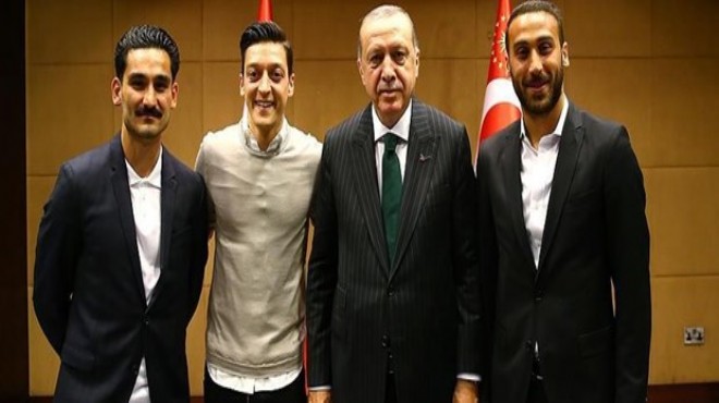 Merkel'den Mesut ve İlkay'a tepki!