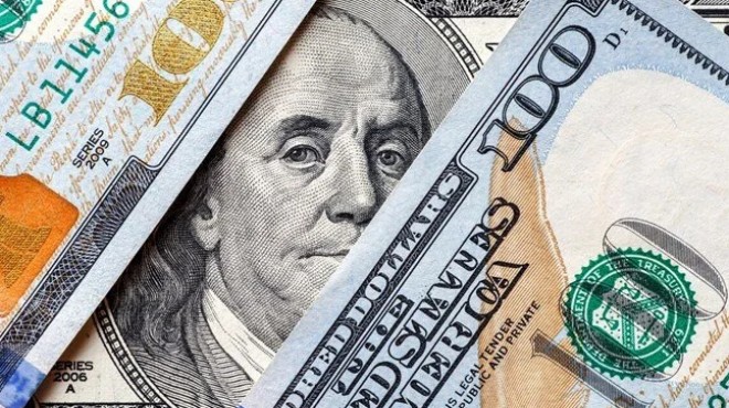 Merkez'in anketinde dolar tahmini yükseldi