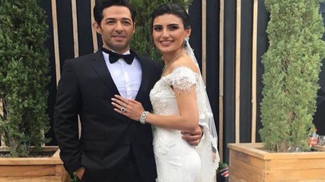 Mert Fırat ile İdil Fırat İzmir'de evlendi