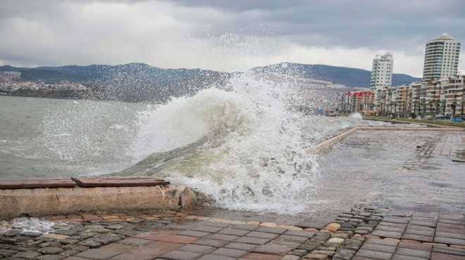 Meteoroloji den İzmir için fırtına uyarısı