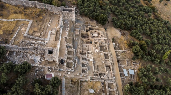 Metropolis Antik Kenti kazılarında birbiriyle bağlantılı 4 sarnıç bulundu