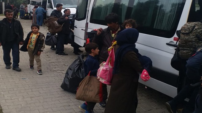 Minibüste 44 göçmen yakalandı